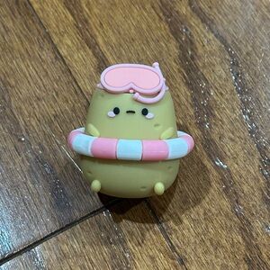 Smoko Tayto Potato with Floaty and snorkel